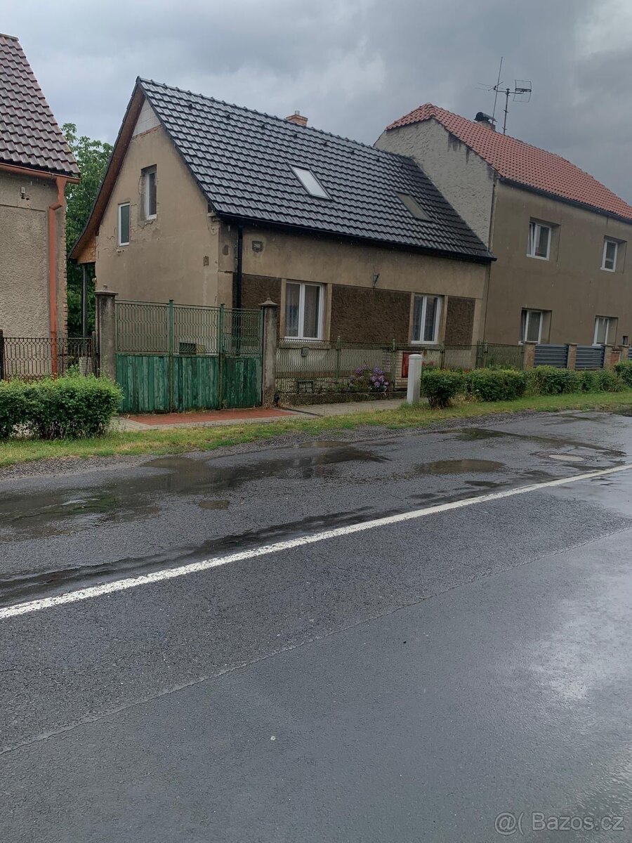 Prodám rodinný dům v Dobroměrich ulici Komenského
