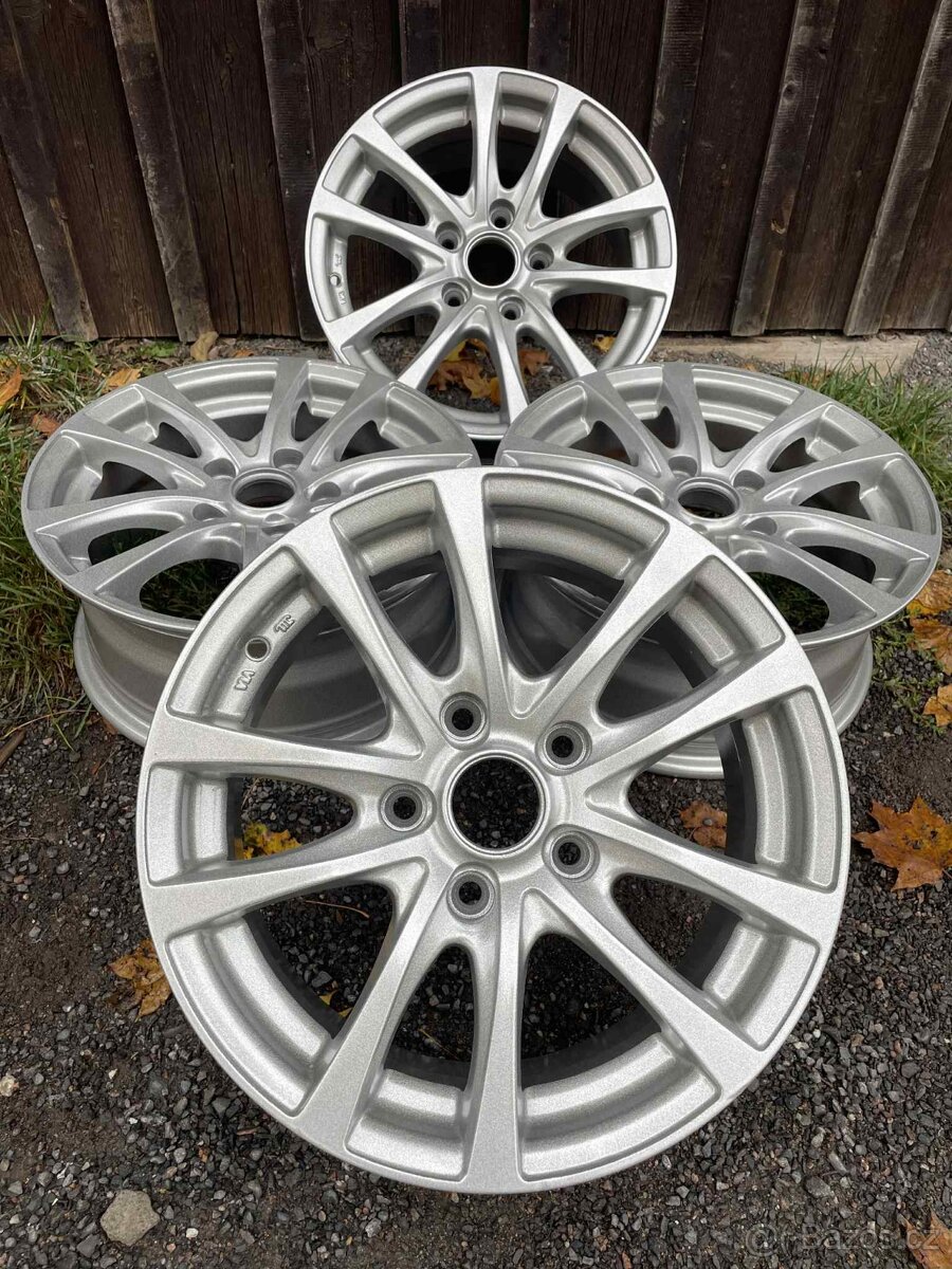 Alu kola 5x114,3 R15 nový lak