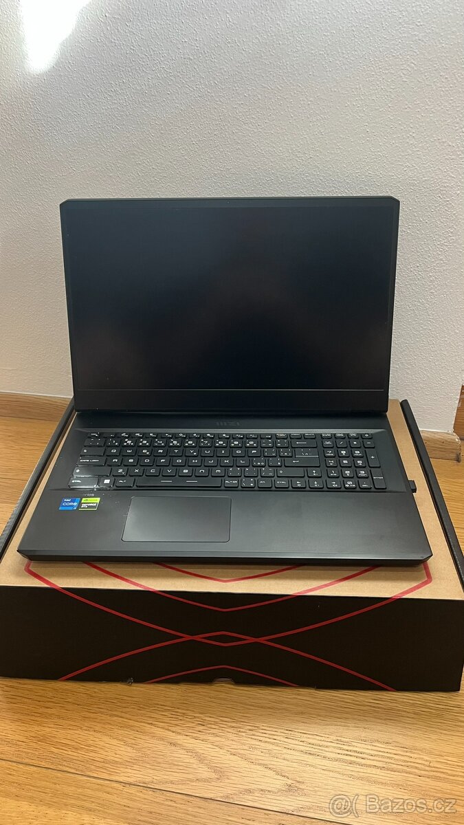 Herní notebook MSI Vector GP77 13VG / Rtx 4070 / i7-13700h