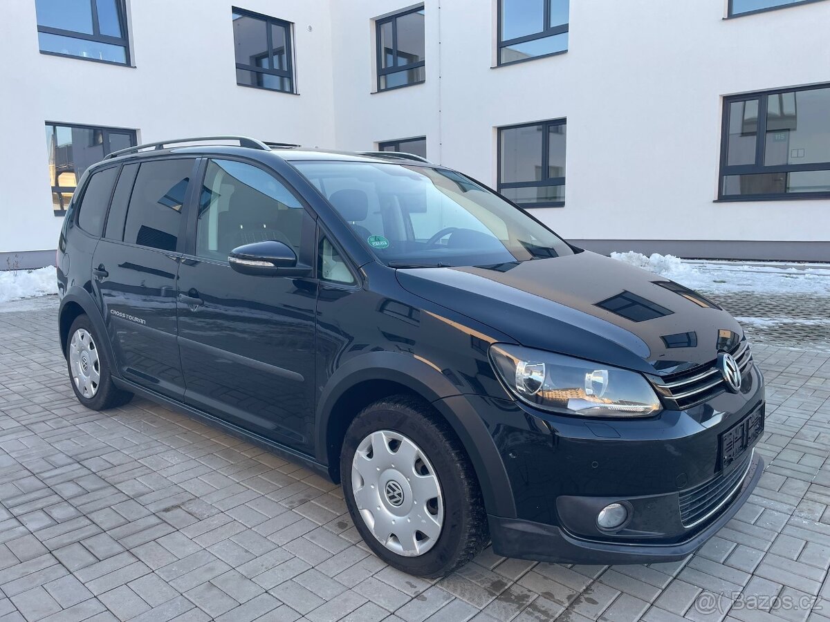 VW Touran CROSS 2.0TDi 103kw•DSG•2013•Tažné•2xklíč•2xkola