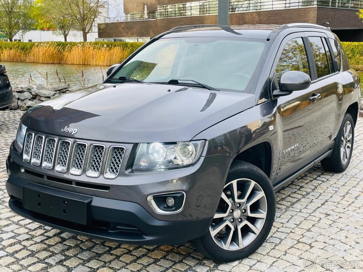Jeep Compass 2.2CRD 120KW 4x4 MANUÁL KAMERA VÝHŘEV TAŽNÉ