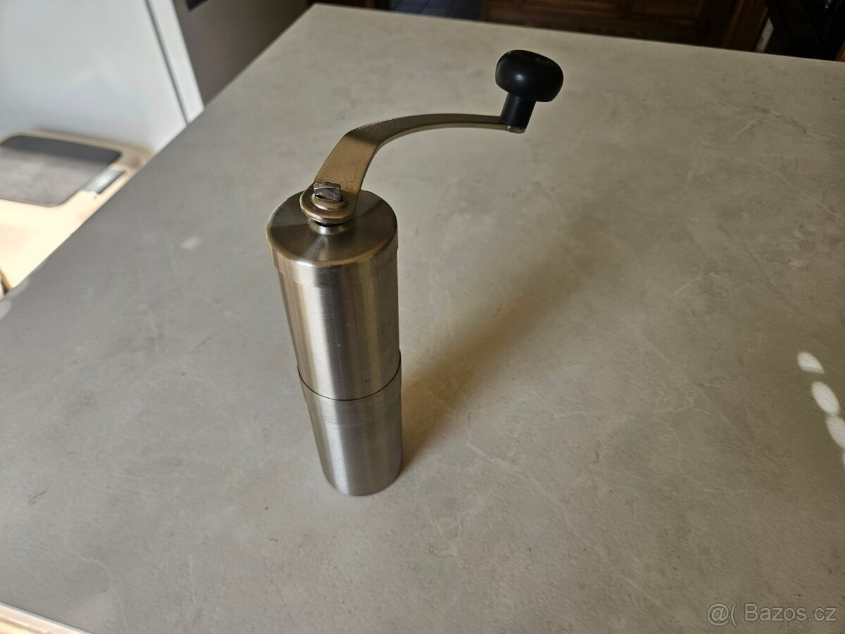 Mlýnek na kávu Porlex Tall II