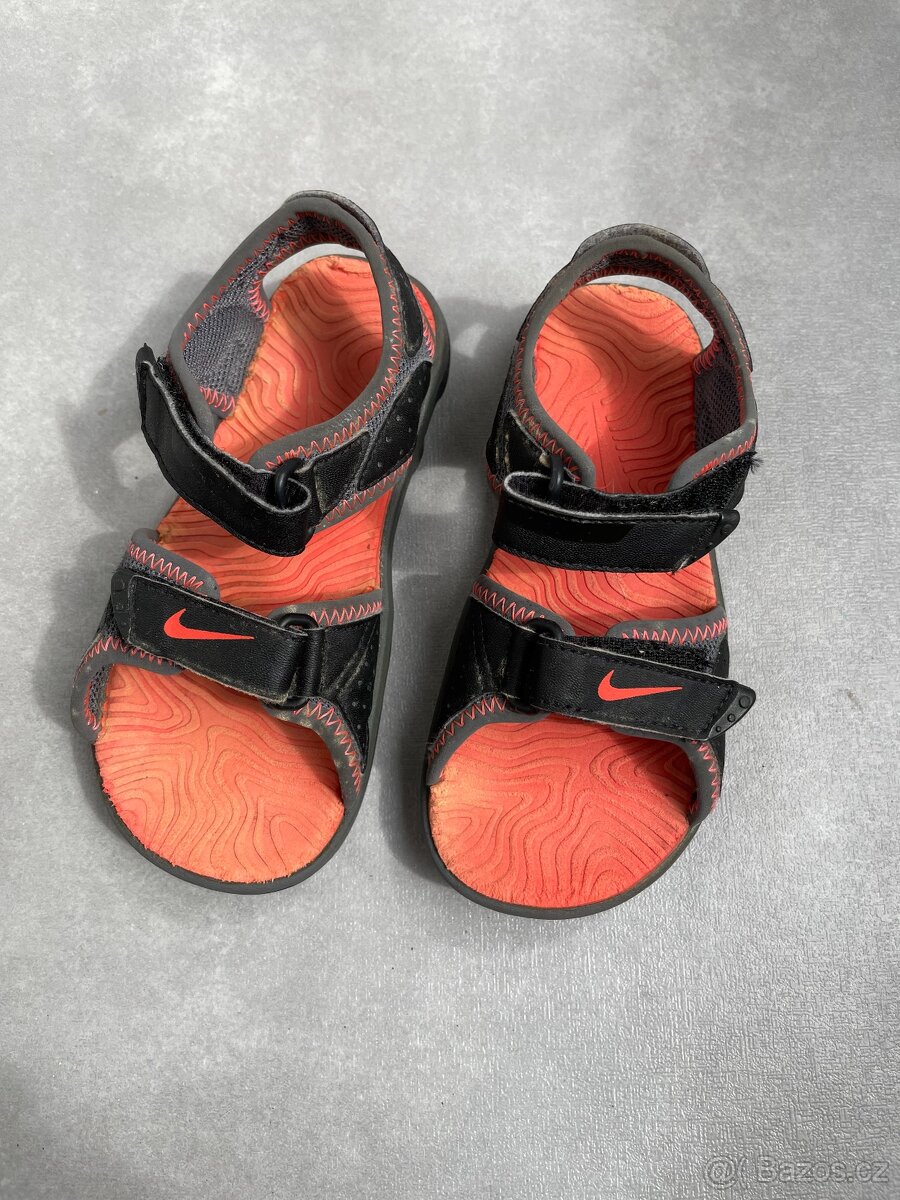 Sandálky Nike vel.26