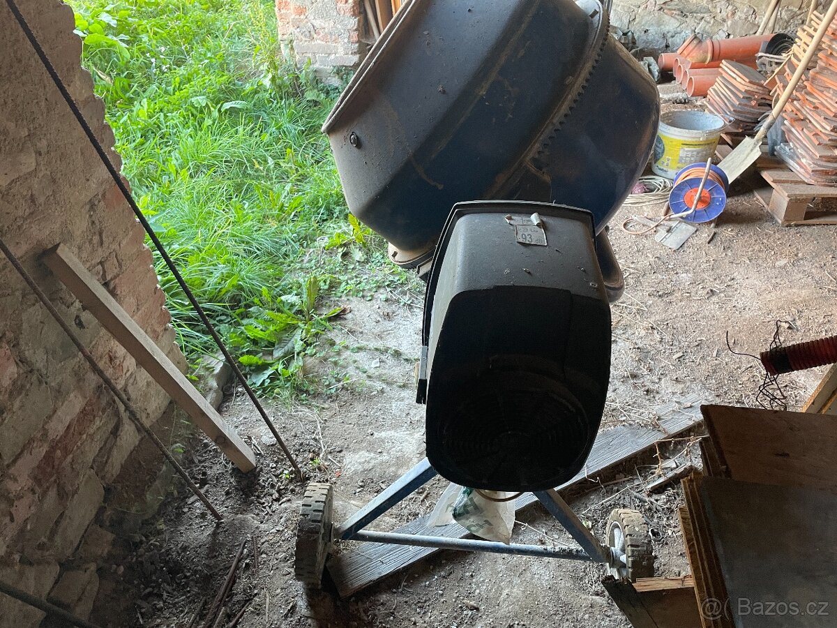 Spádová míchačka 230 V