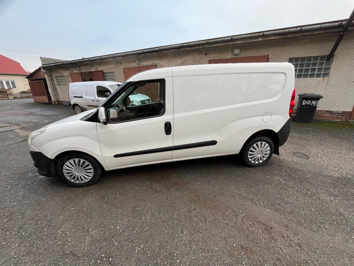 Fiat Doblo 2011