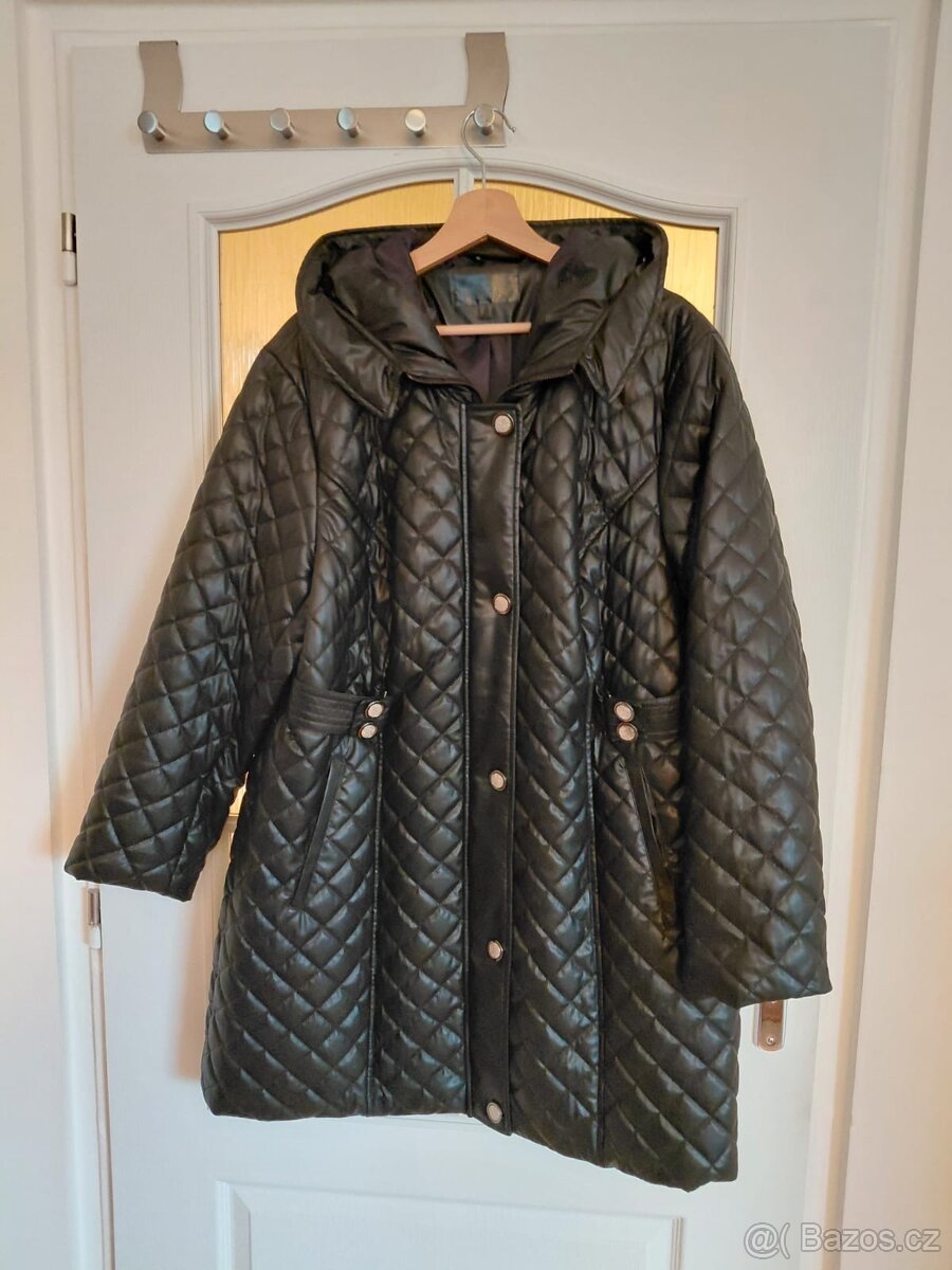 Zimni prosivany kabat.