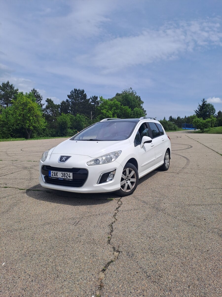Peugeot 308 SW , rok 2011, 1.6 benzin