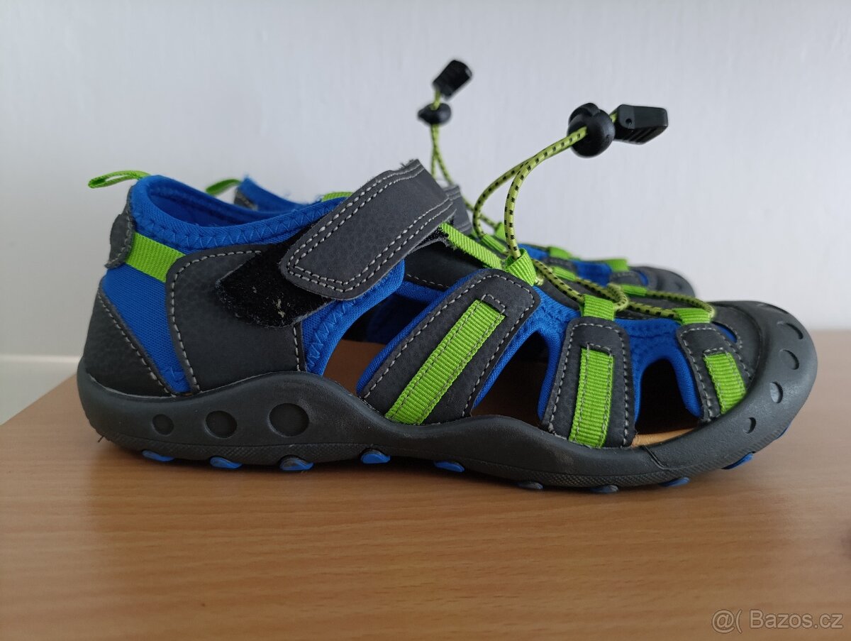 Chlapecké sandaly Bata vel. 39