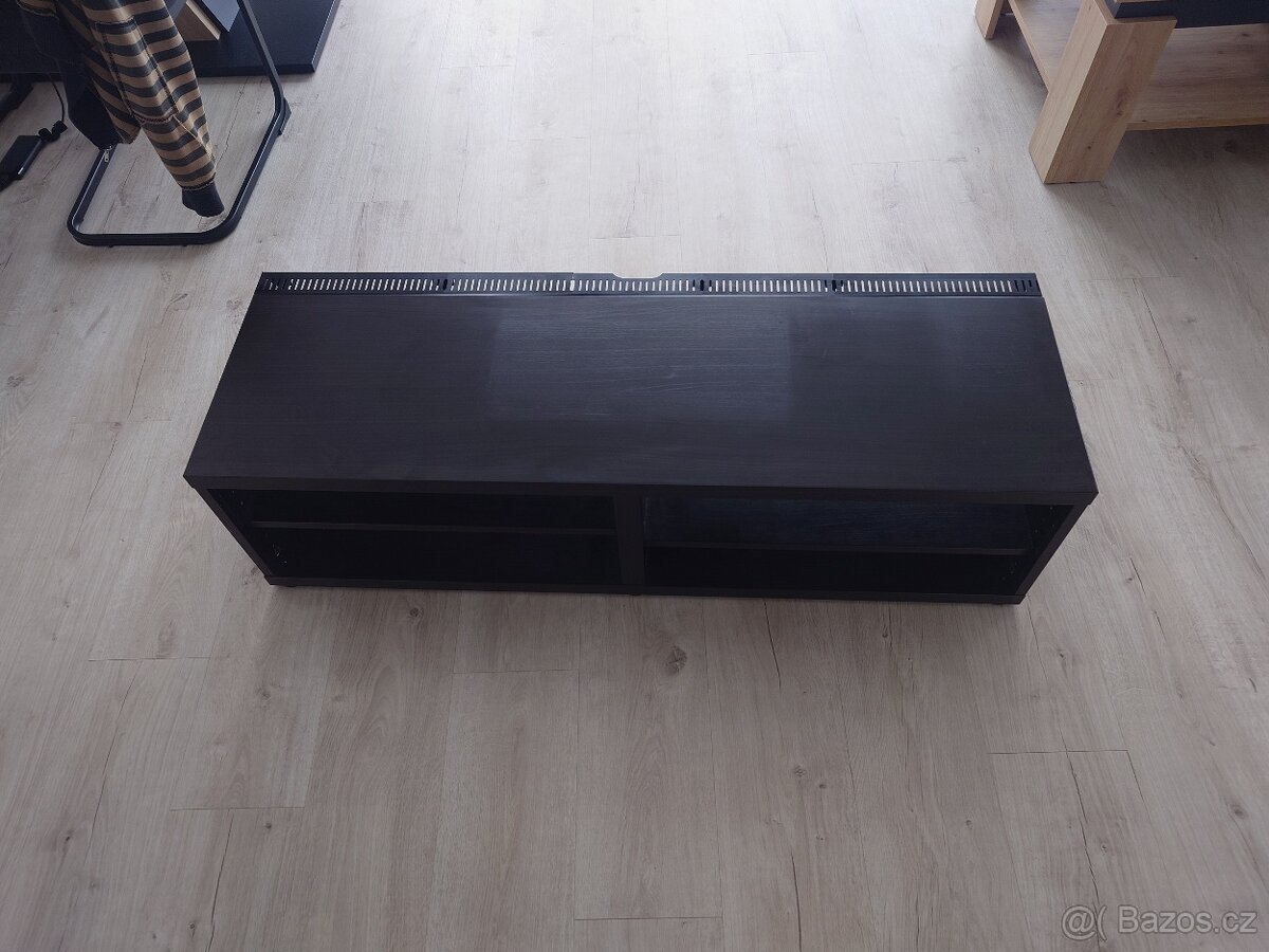 Prodám televizní stolek