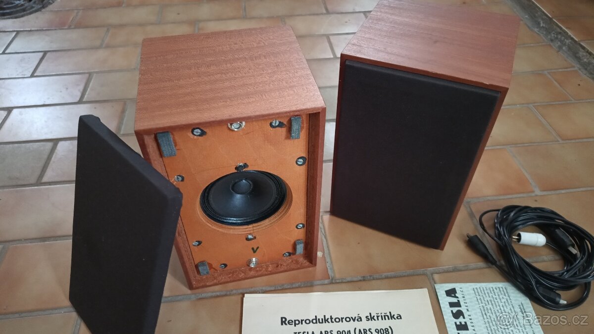 Nové. Repro Tesla ARS 904