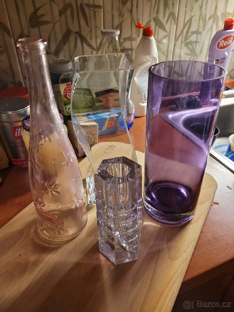 Set skleněných váz