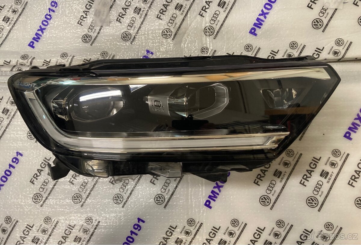 Volkswagen T-ROC pravé přední světlo 2GA941036AK