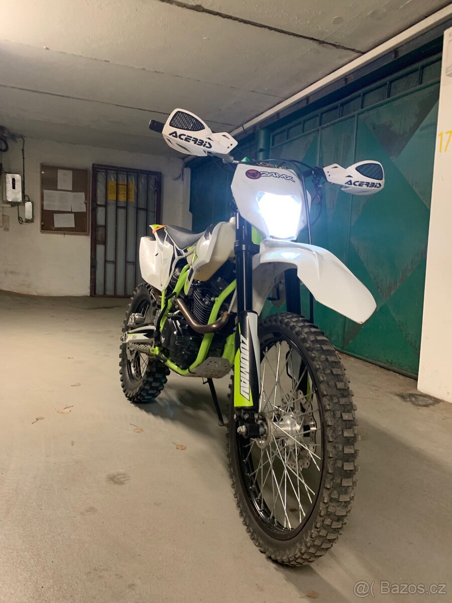 Dirt bike ZUUMAV K5 250cc