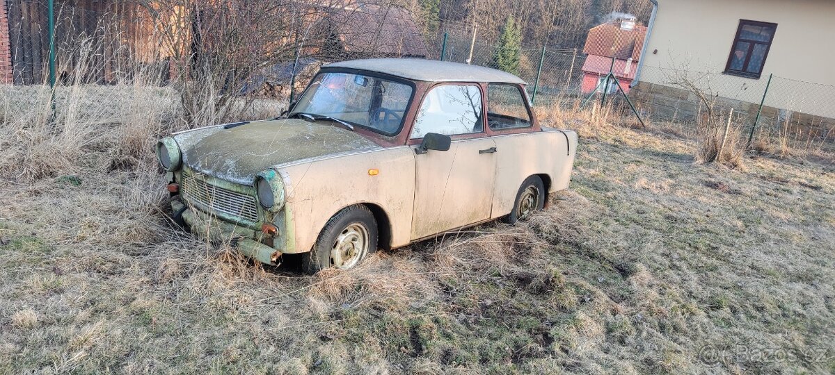 Trabant na díly + díly
