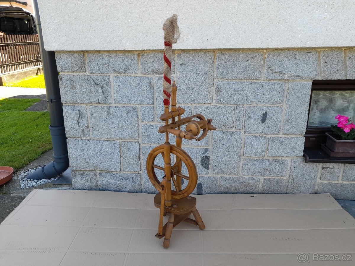 Krásný kolovrat 115 cm