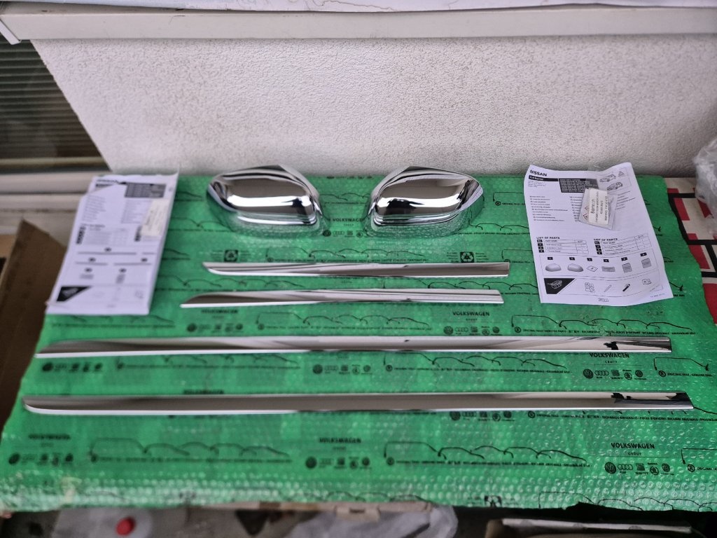 exteriérový styling kit (dekorační kit) chrom Nissan Micra (