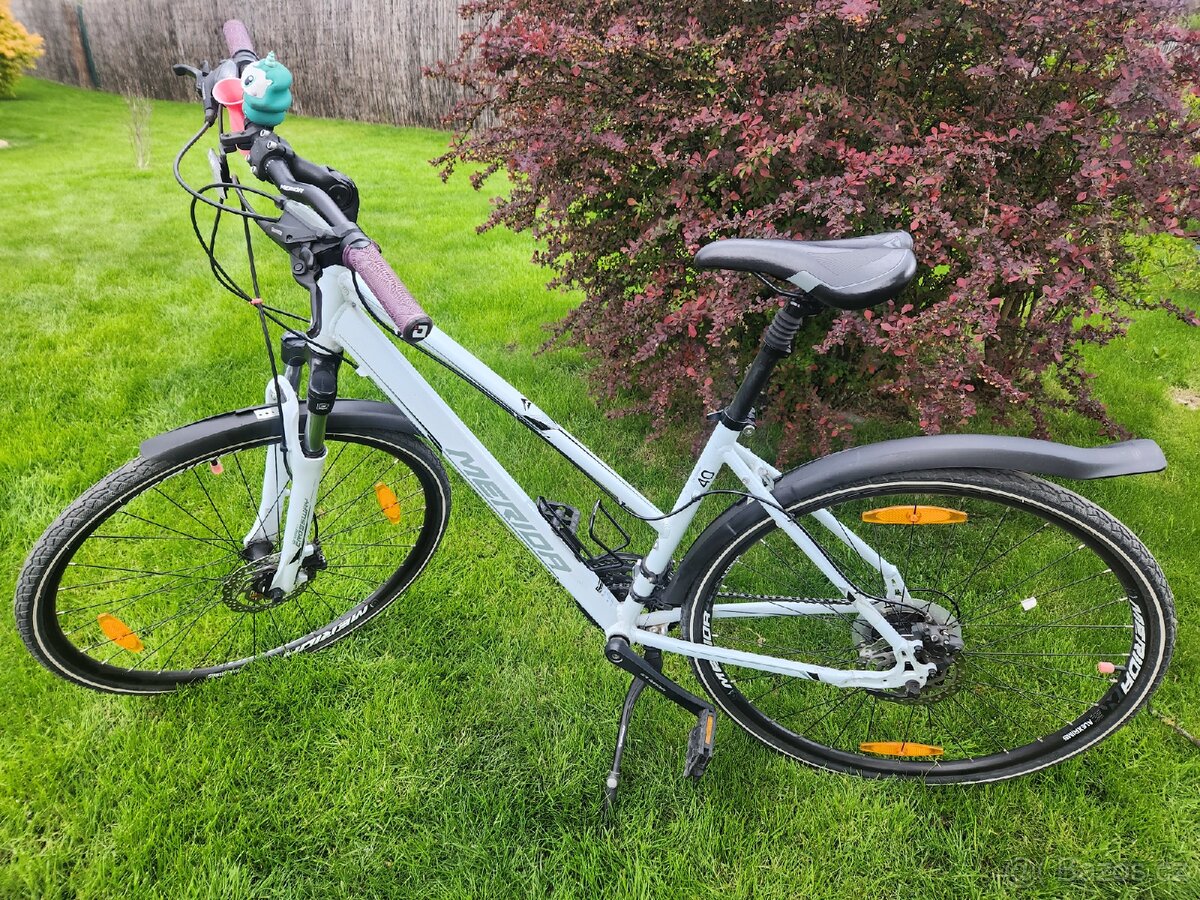 Dámské kolo MERIDA CROSSWAY 40