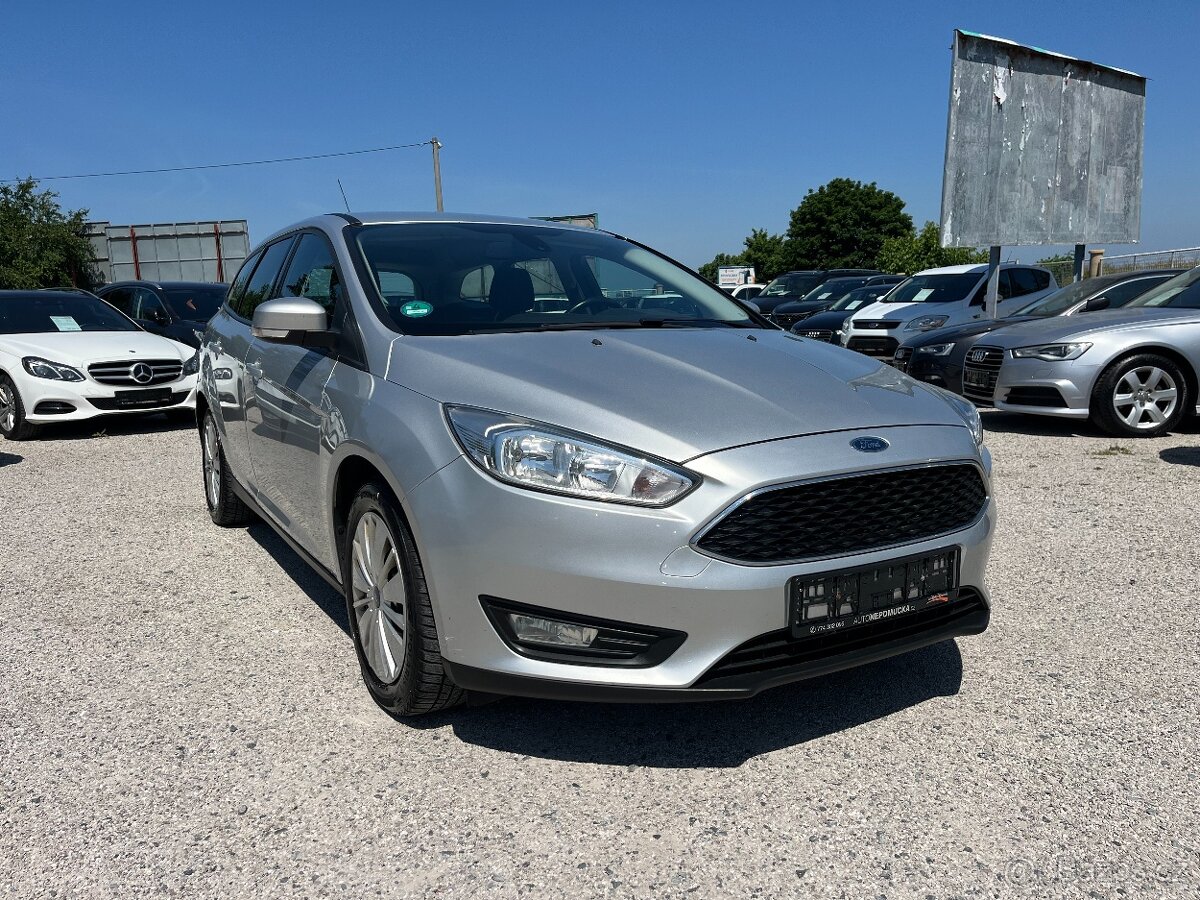 Ford Focus 1.5EB 110kW Tažné,navi,výhřev