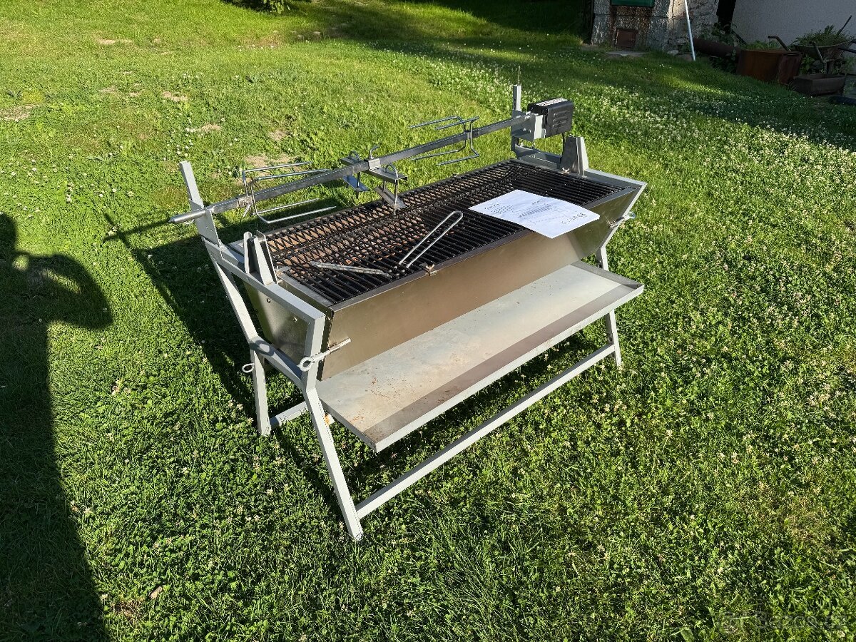 Cattara PIGLET Gril s elektrickým rožněm