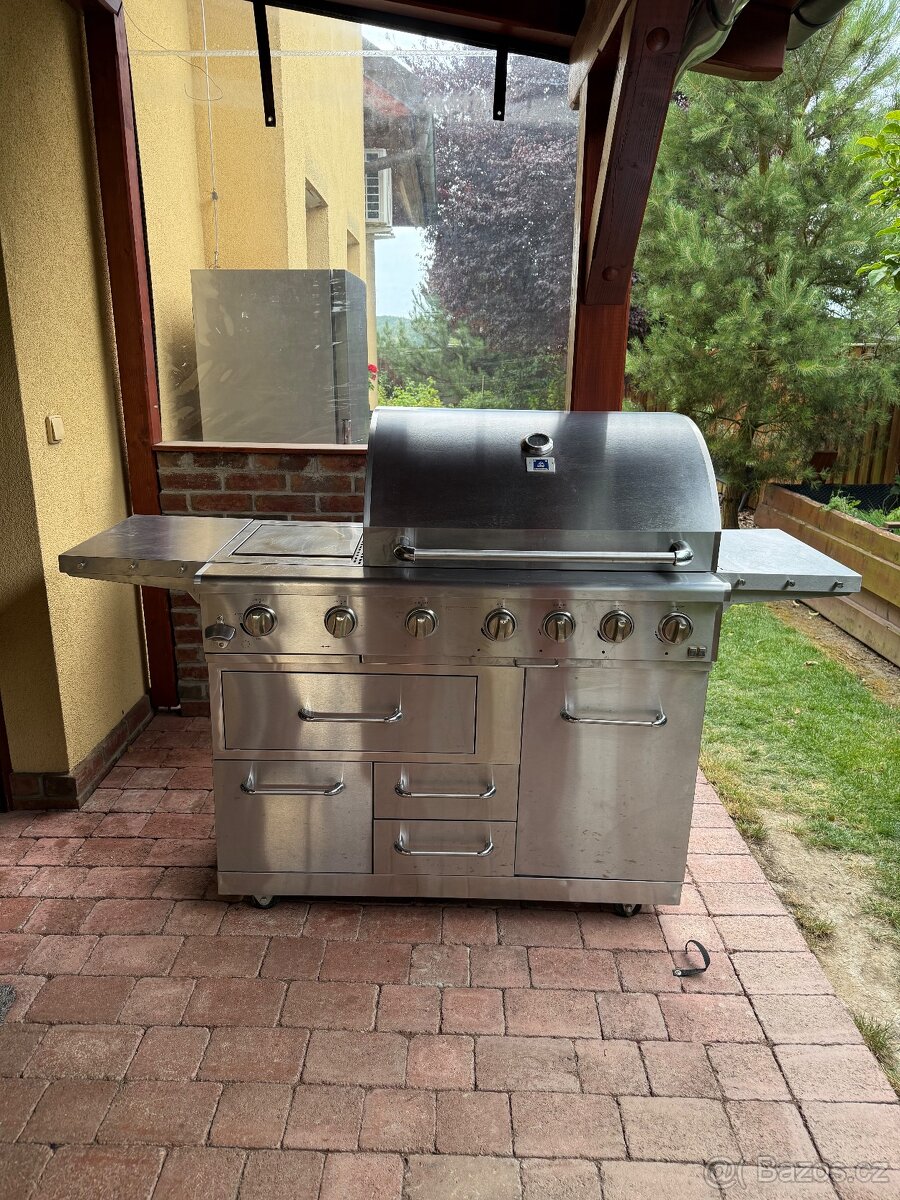 Prodam zahradni plynový gril Horeca Deluxe