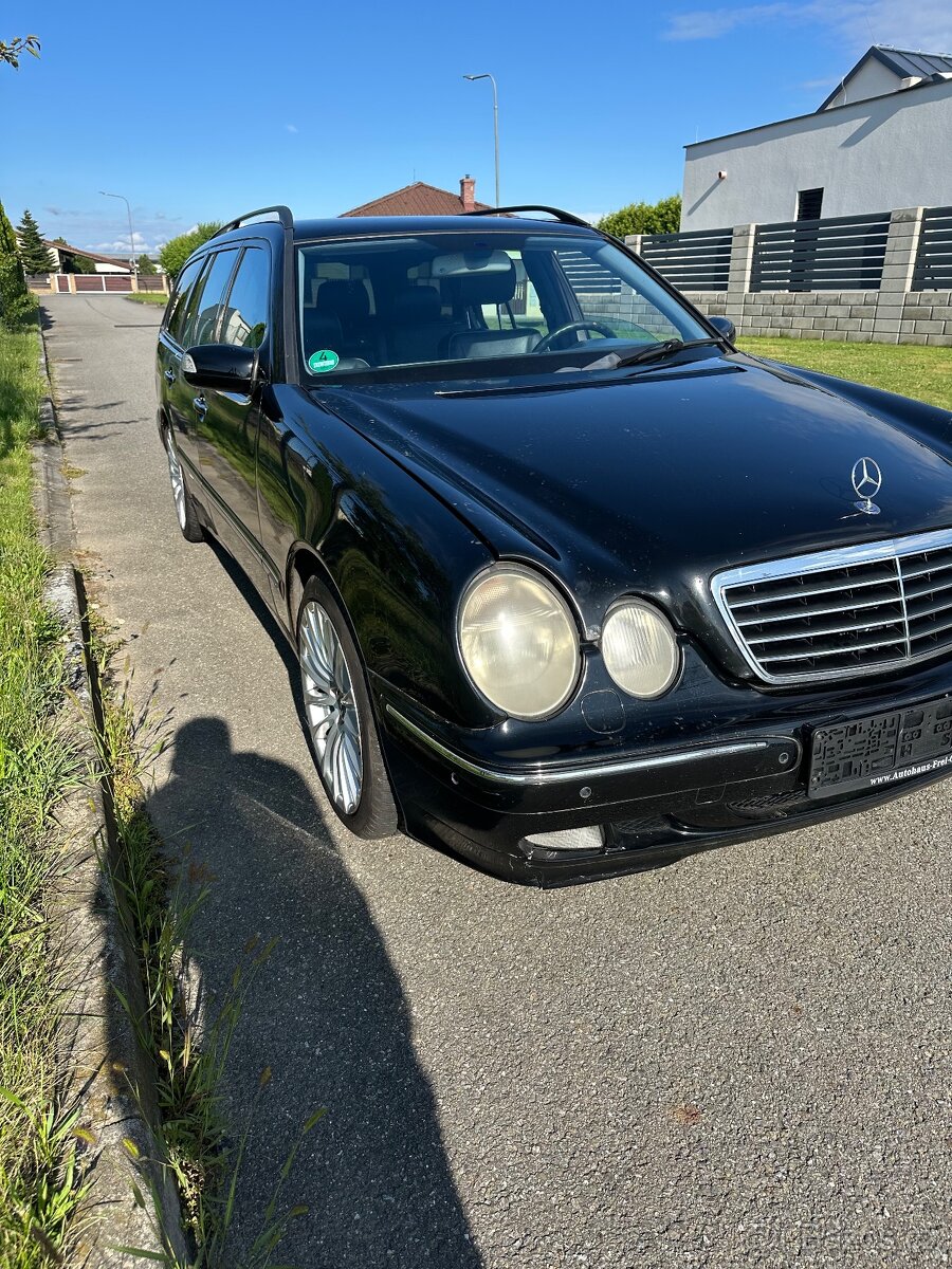 Mercedes-benz E430T