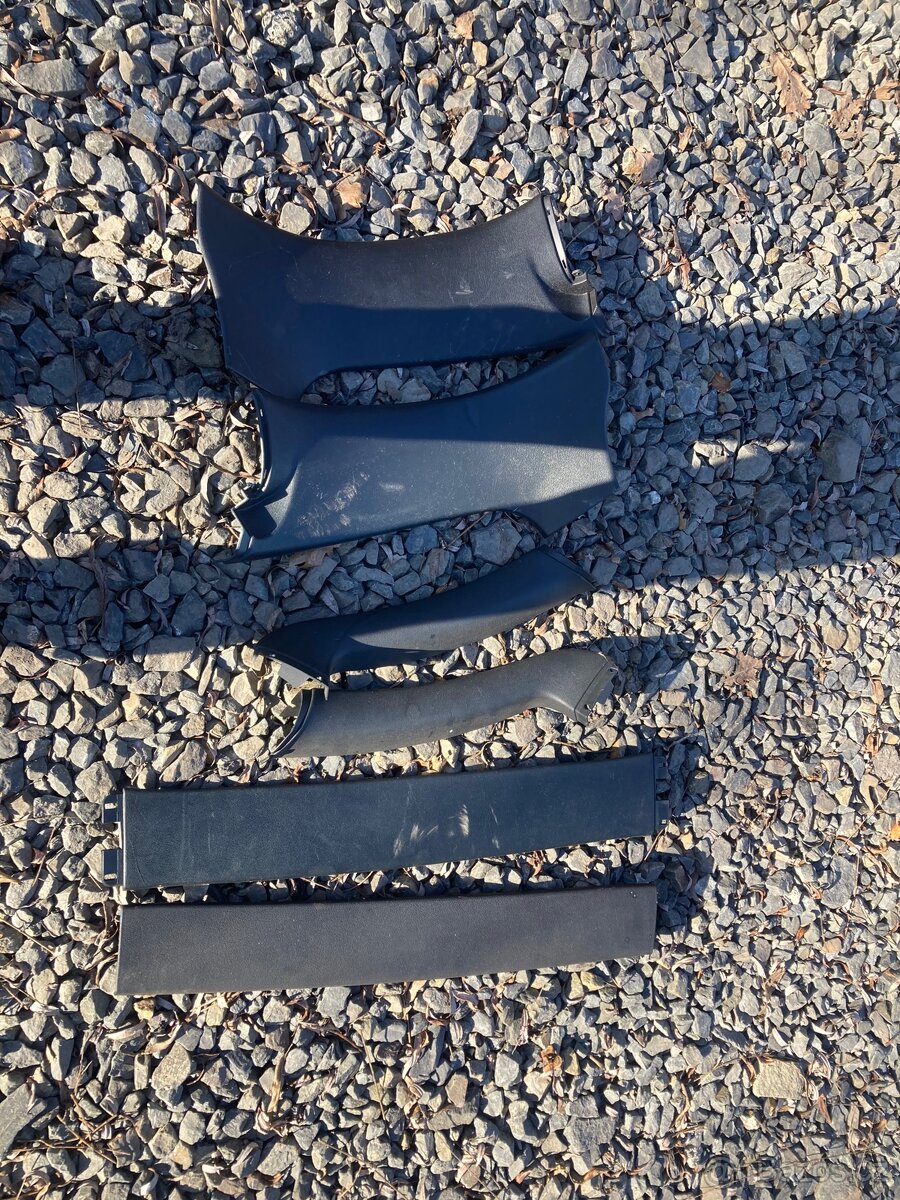 Černé plasty octavia 1 originál