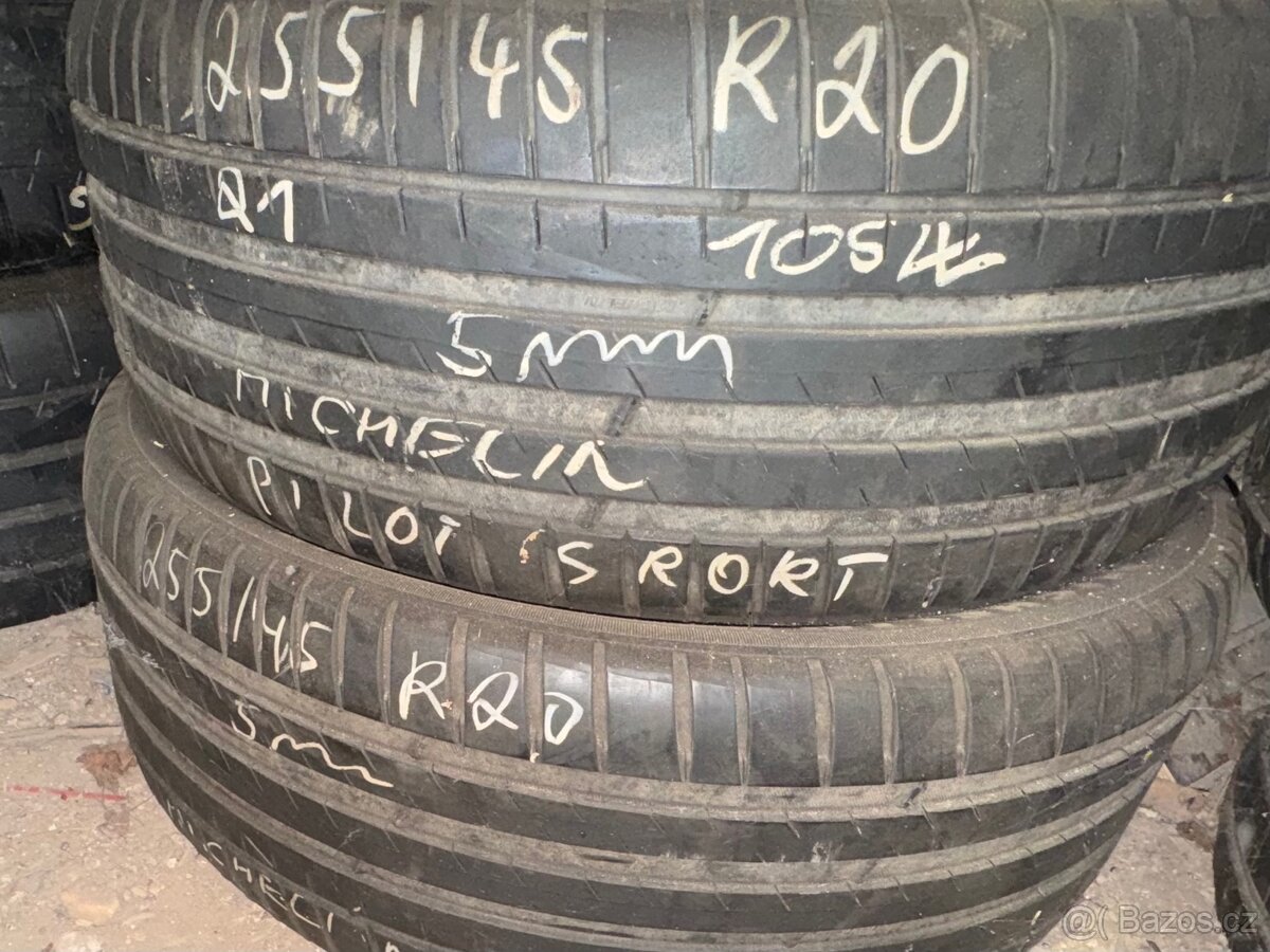 Letní pneu 2x255/45 R20 Michelin