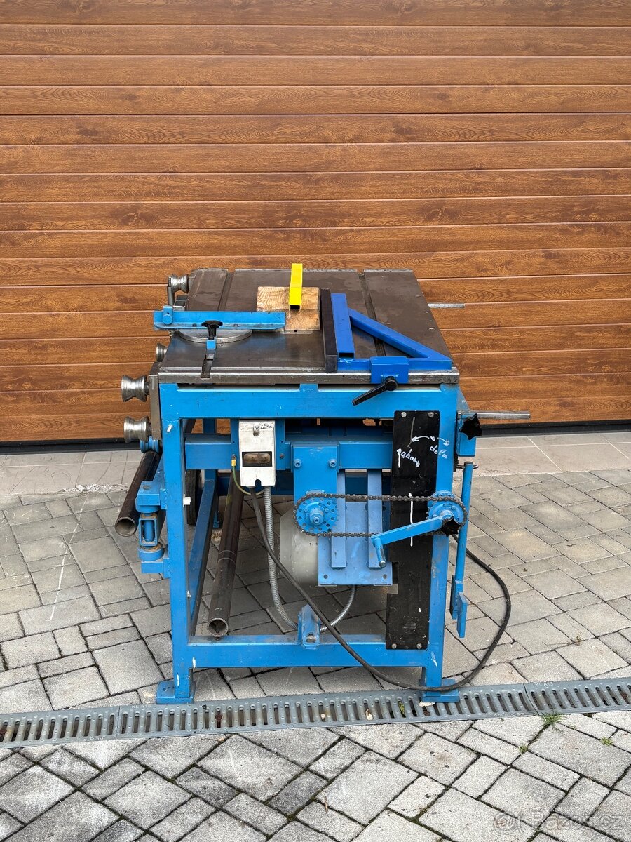 Formátovací pila HK 04/400 B
