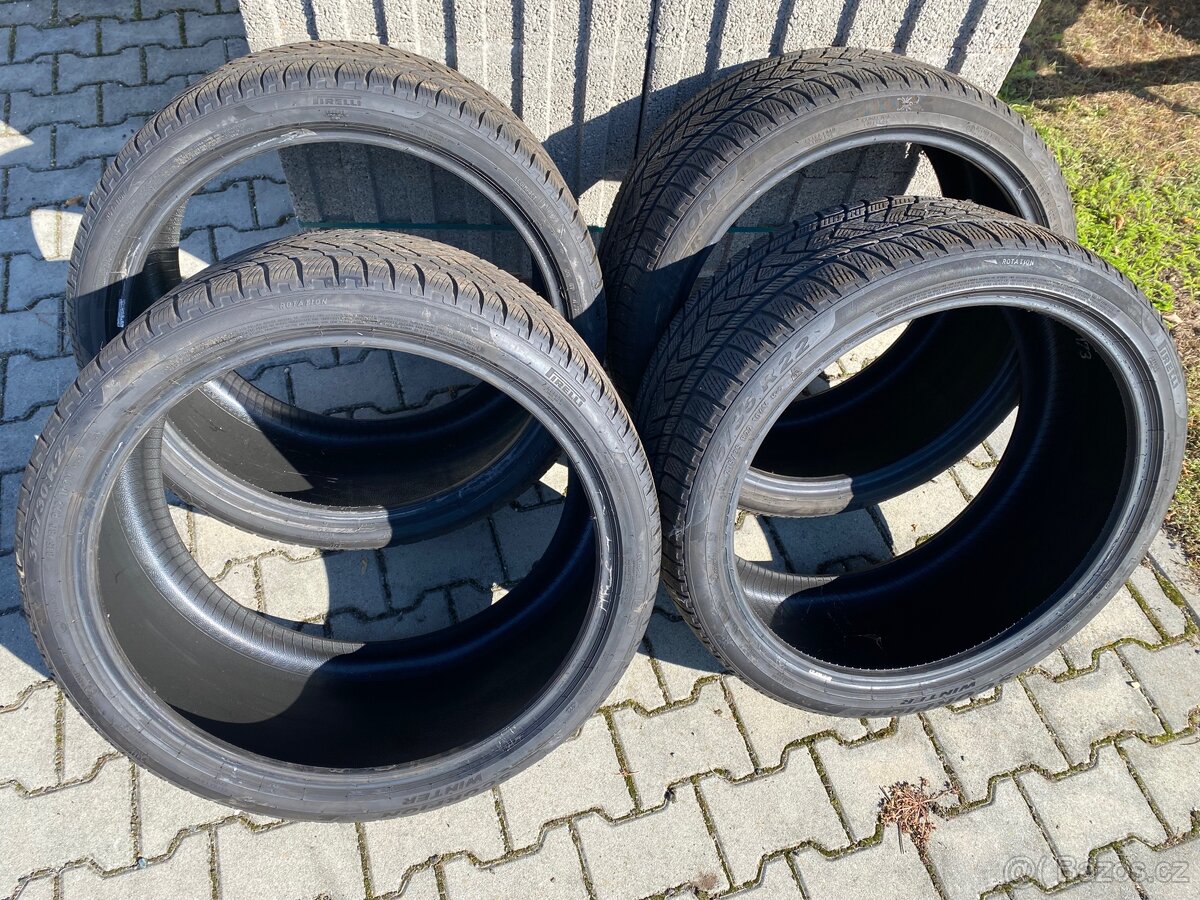 Zimni pneu sada 275/35/22 a 315/30/22