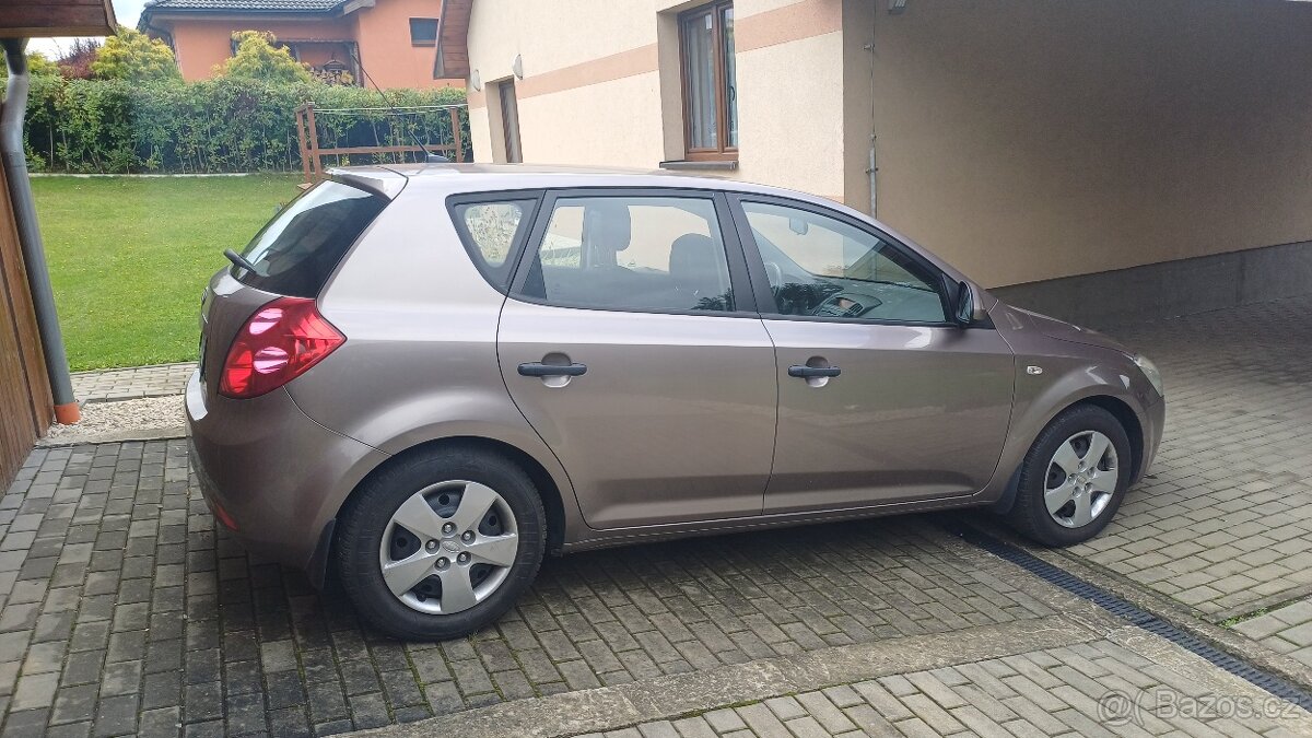 Kia Ceed 1.4 benzin 80kW