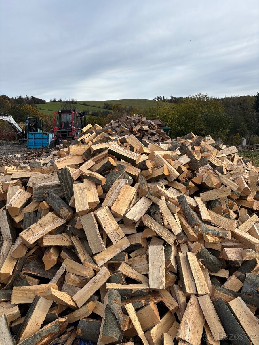 Štípané  palivové dřevo 33cm
