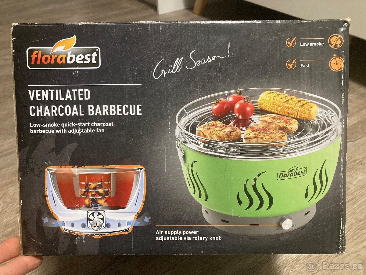 Gril na dřevené uhlí