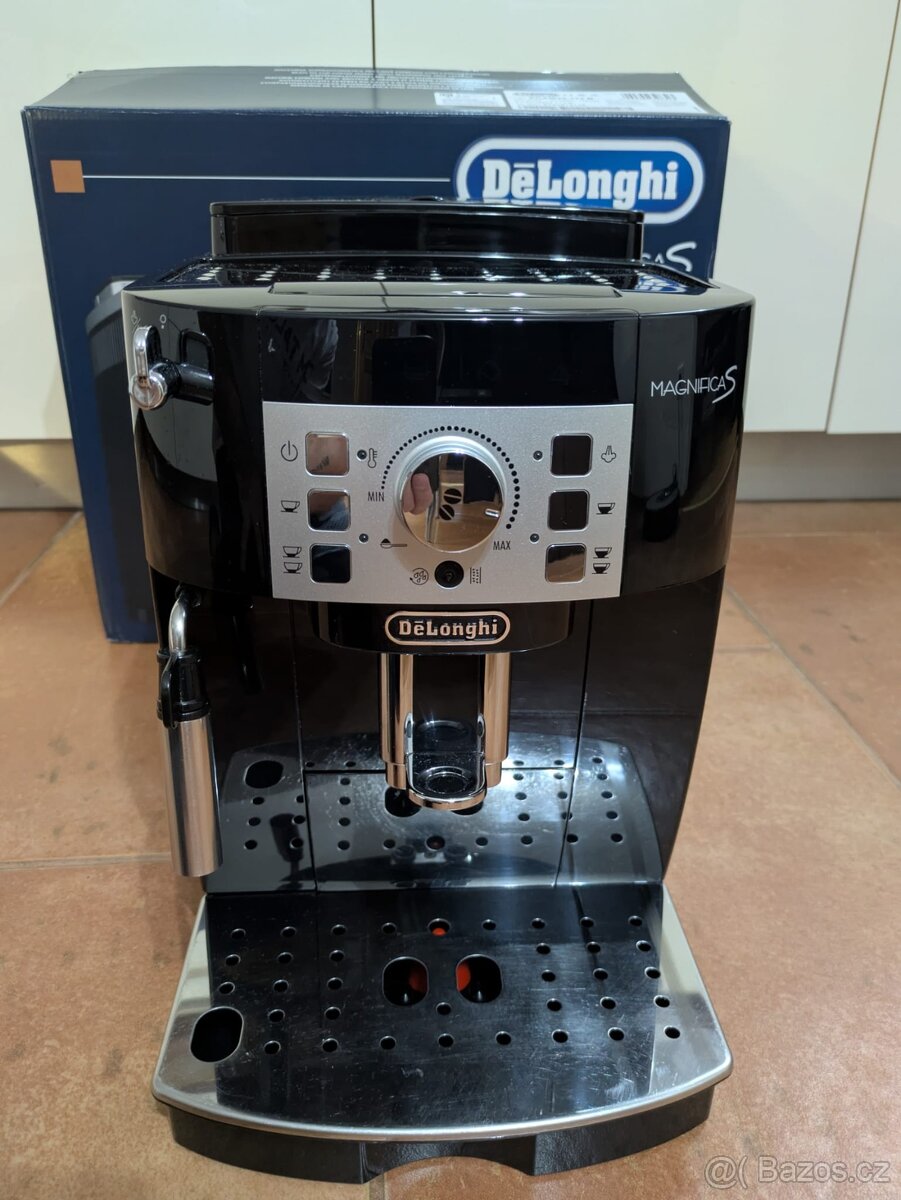 DeLonghi Magnifica S ECAM 22.110.B