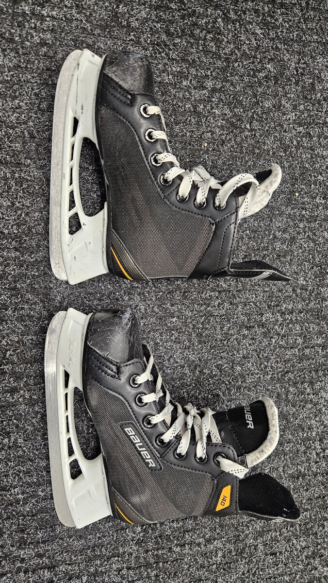 Bauer brusle vel. 32