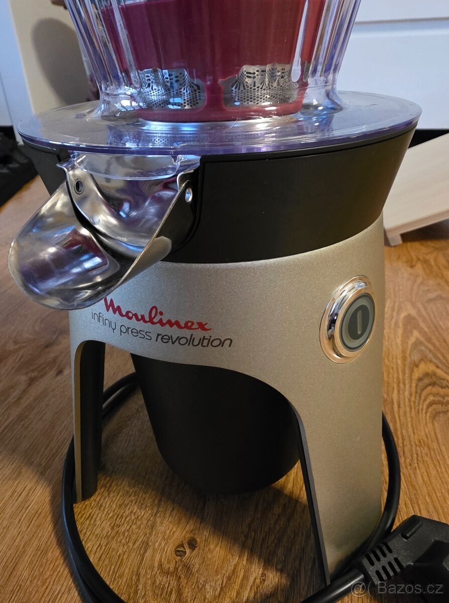 Šnekový odšťavňovač Moulinex