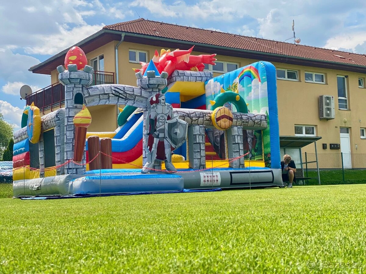 Skákací hrad Pevnost