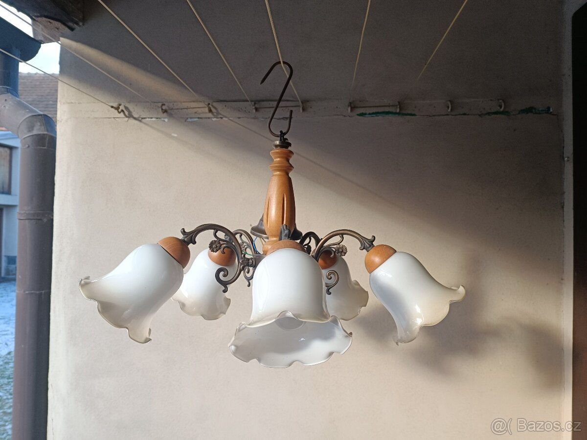 LUSTR + LAMPA STOJACÍ