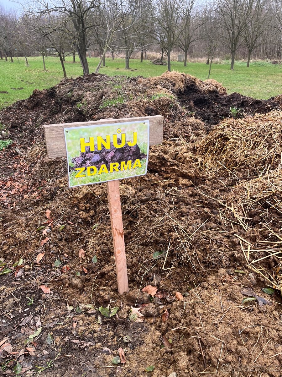 Koňský hnůj zdarma