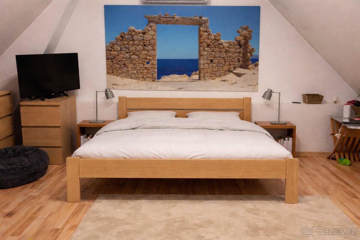 Manželská postel 200x200