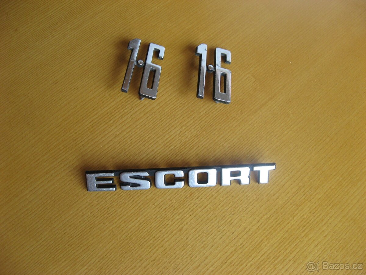 Ford Escort zadní znak, logo, na víko kufru a boční