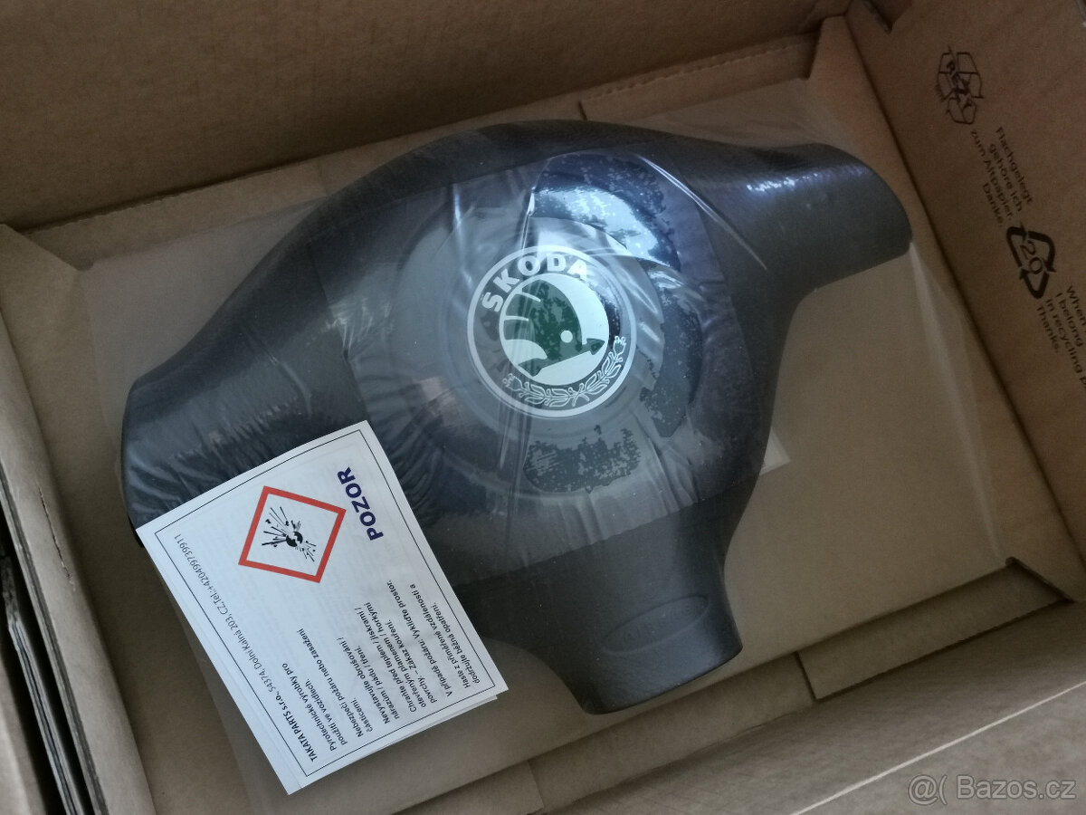 Airbag sporotvního volantu - 1U0880201H