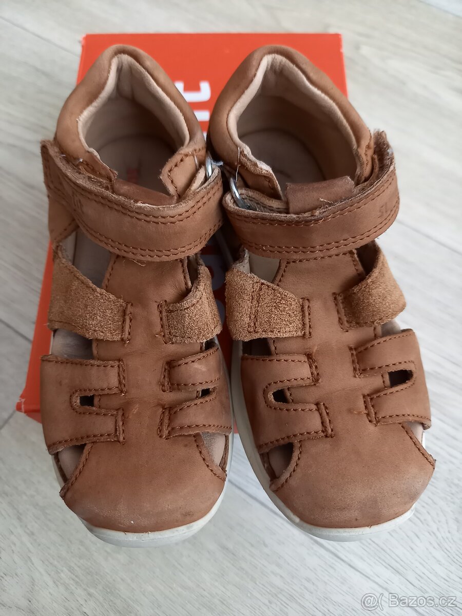 Sandaly superfit vel.25