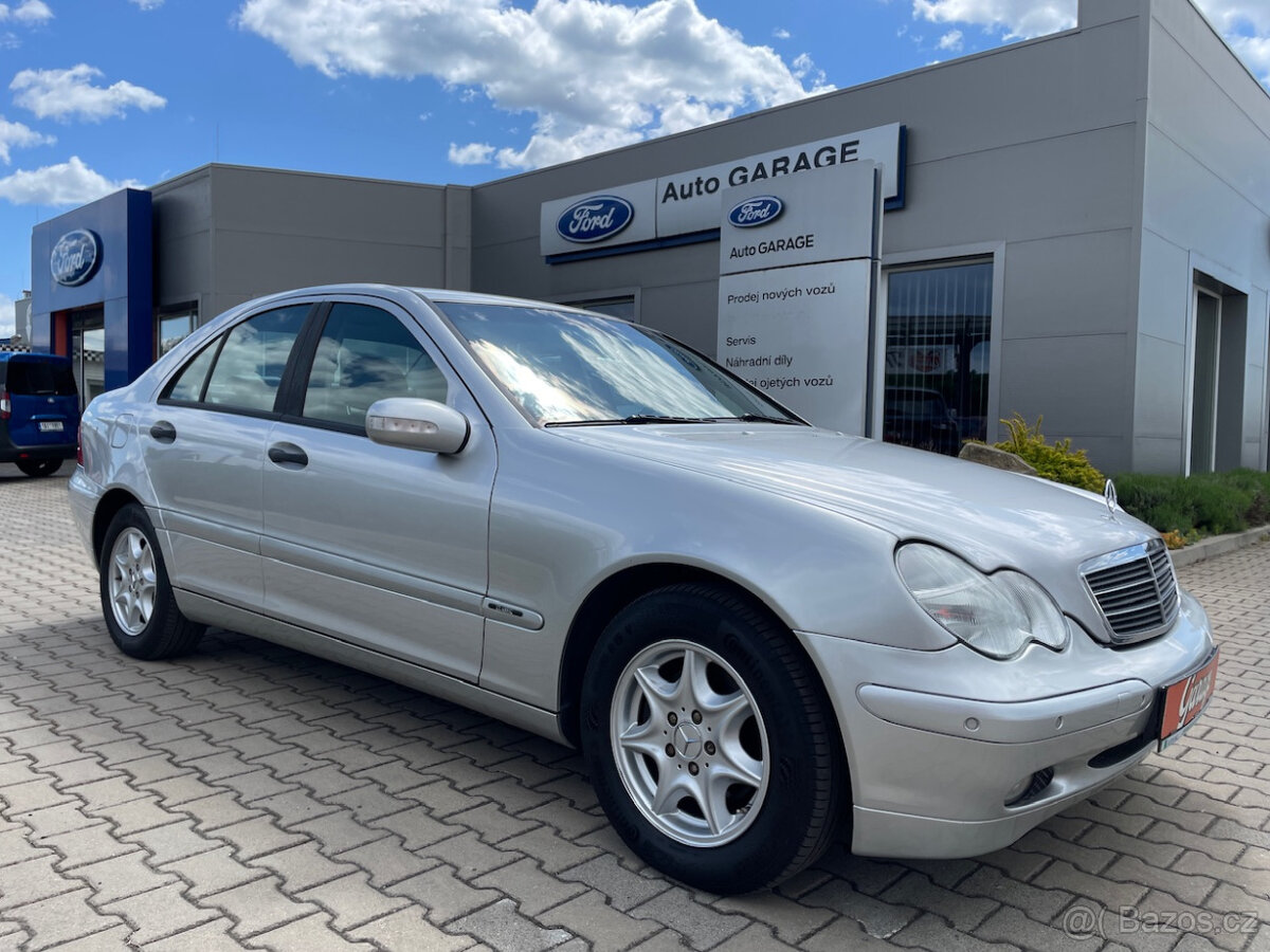 Mercedes-Benz Třídy C 1.8i 203 Kompressor sedan