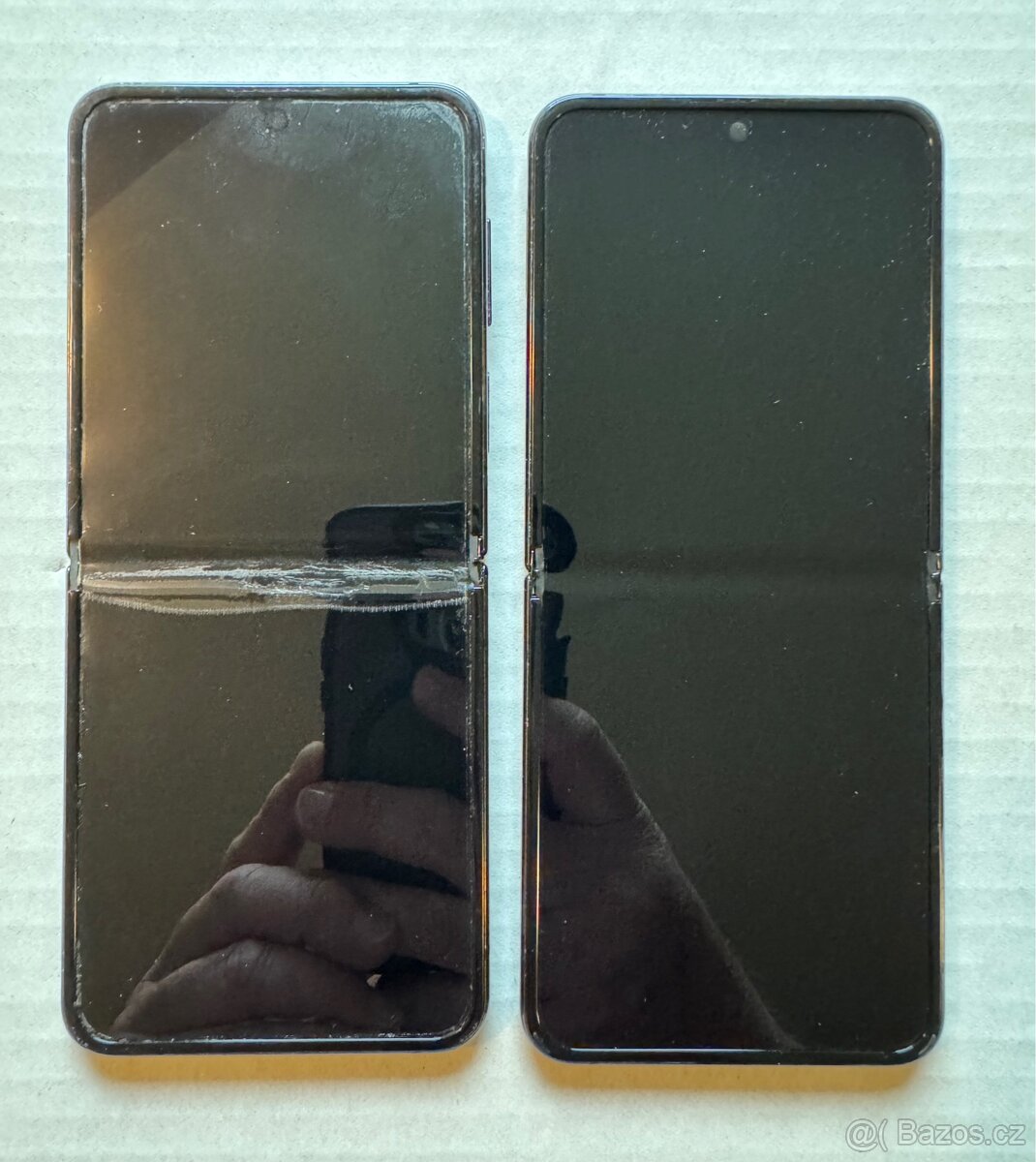 2x Samsung Galaxy Z Flip 4 na náhradní díly