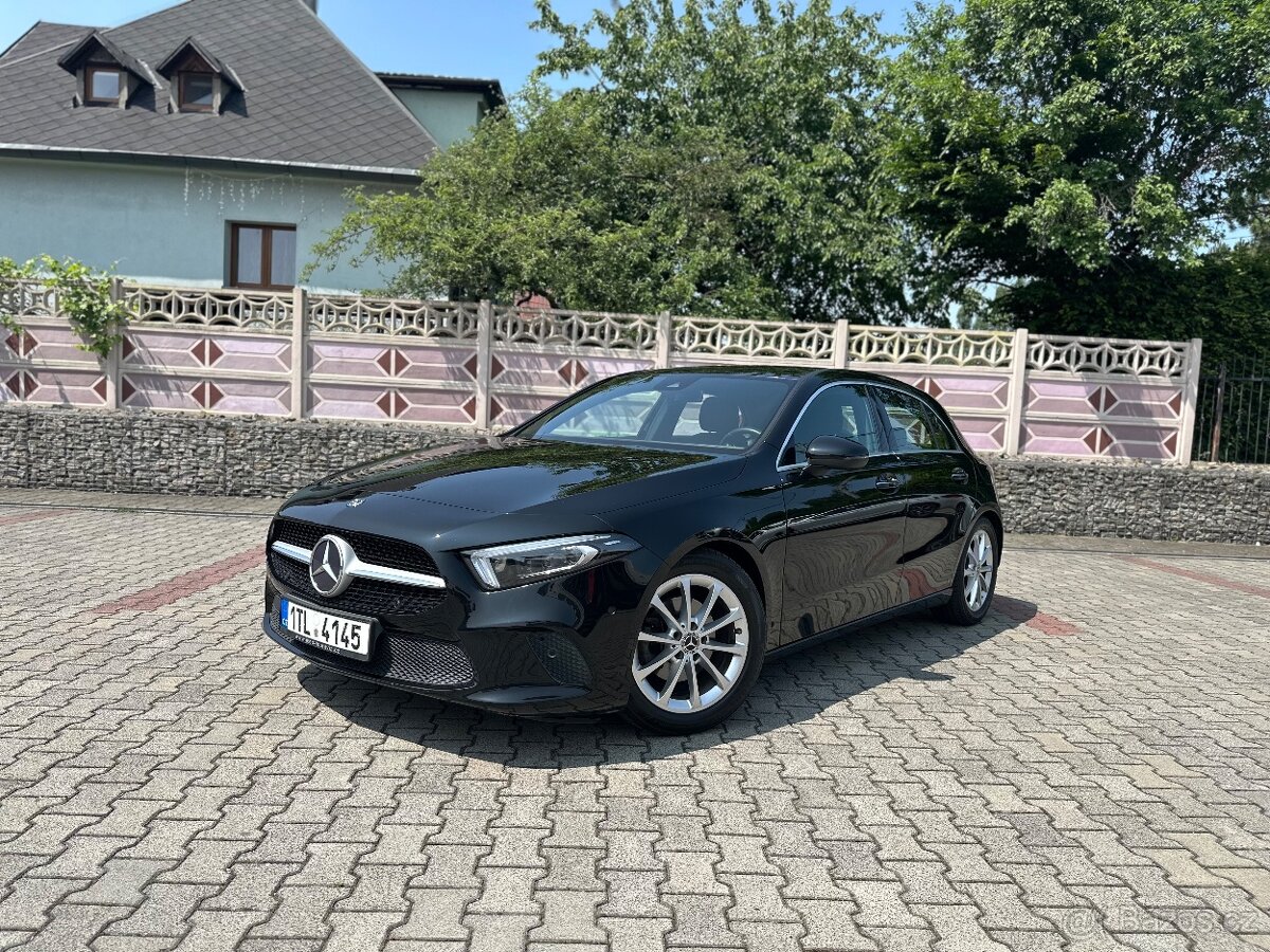 MERCEDES-BENZ A180d/2018/AUTOMAT/MB-SERVIS/2 SADY