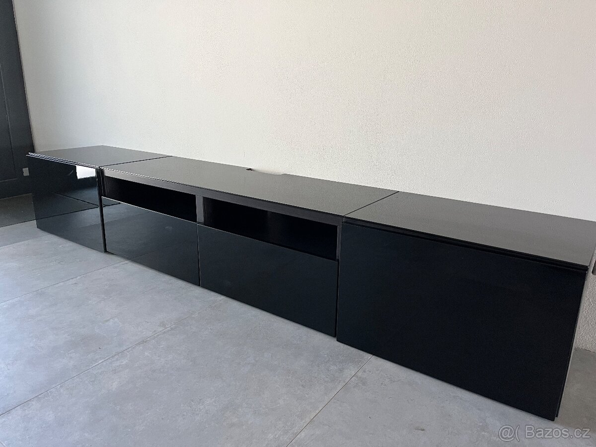 TV stolek IKEA