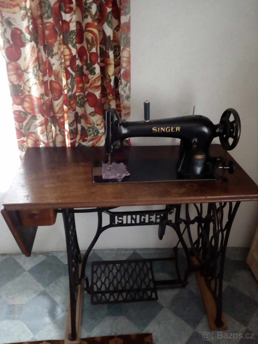 Šicí stroj SINGER a BOBBIN