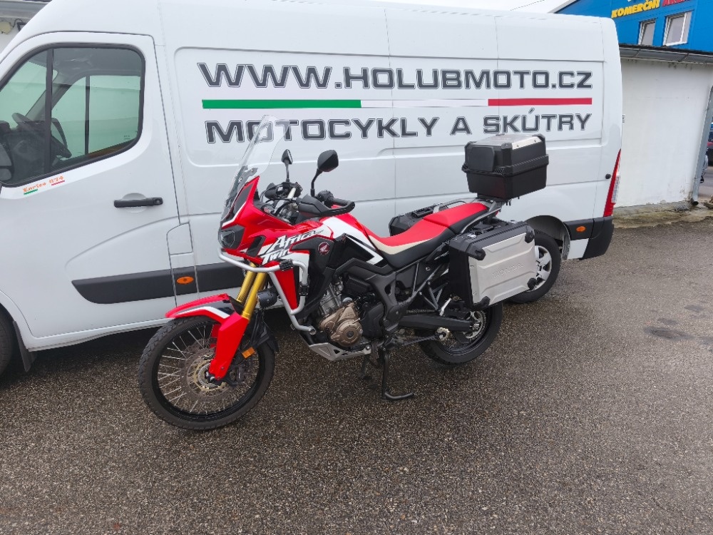 Honda CRF 1000 L Africa Twin DCT ABS (2016) nádherná, CZ dok