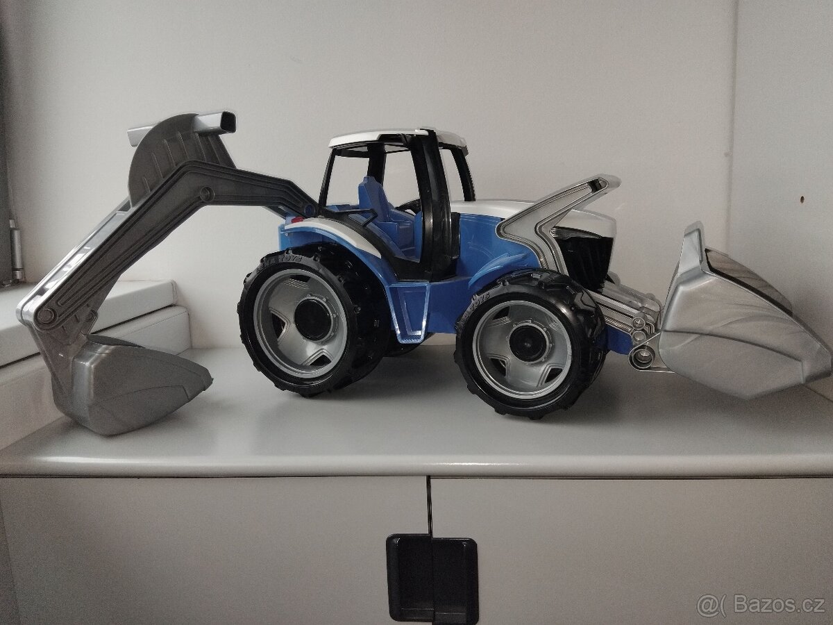 VELKÝ traktor se lžící - jako nový, jen vystavený na poličce