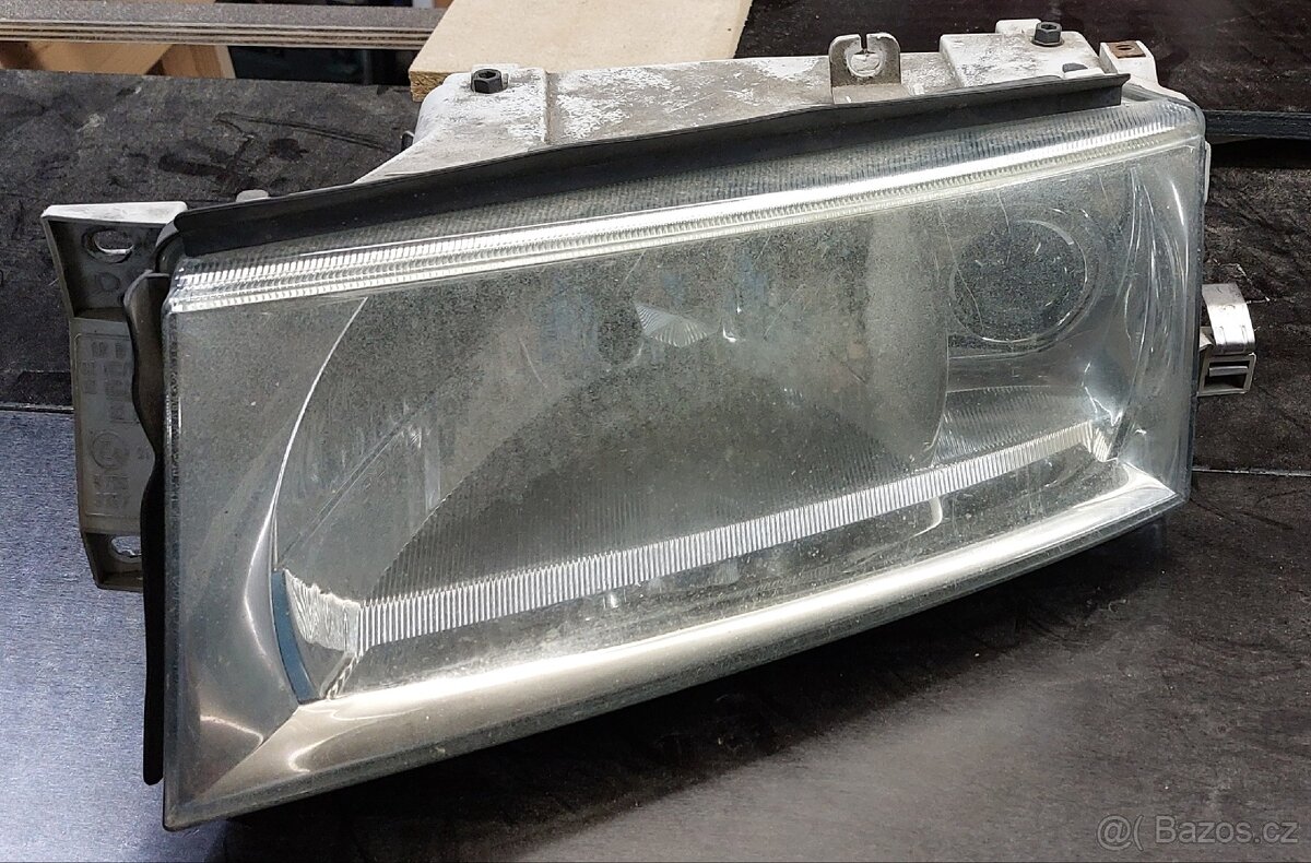 Levý přední světlomet ŠKODA OCTAVIA I 2000-2010